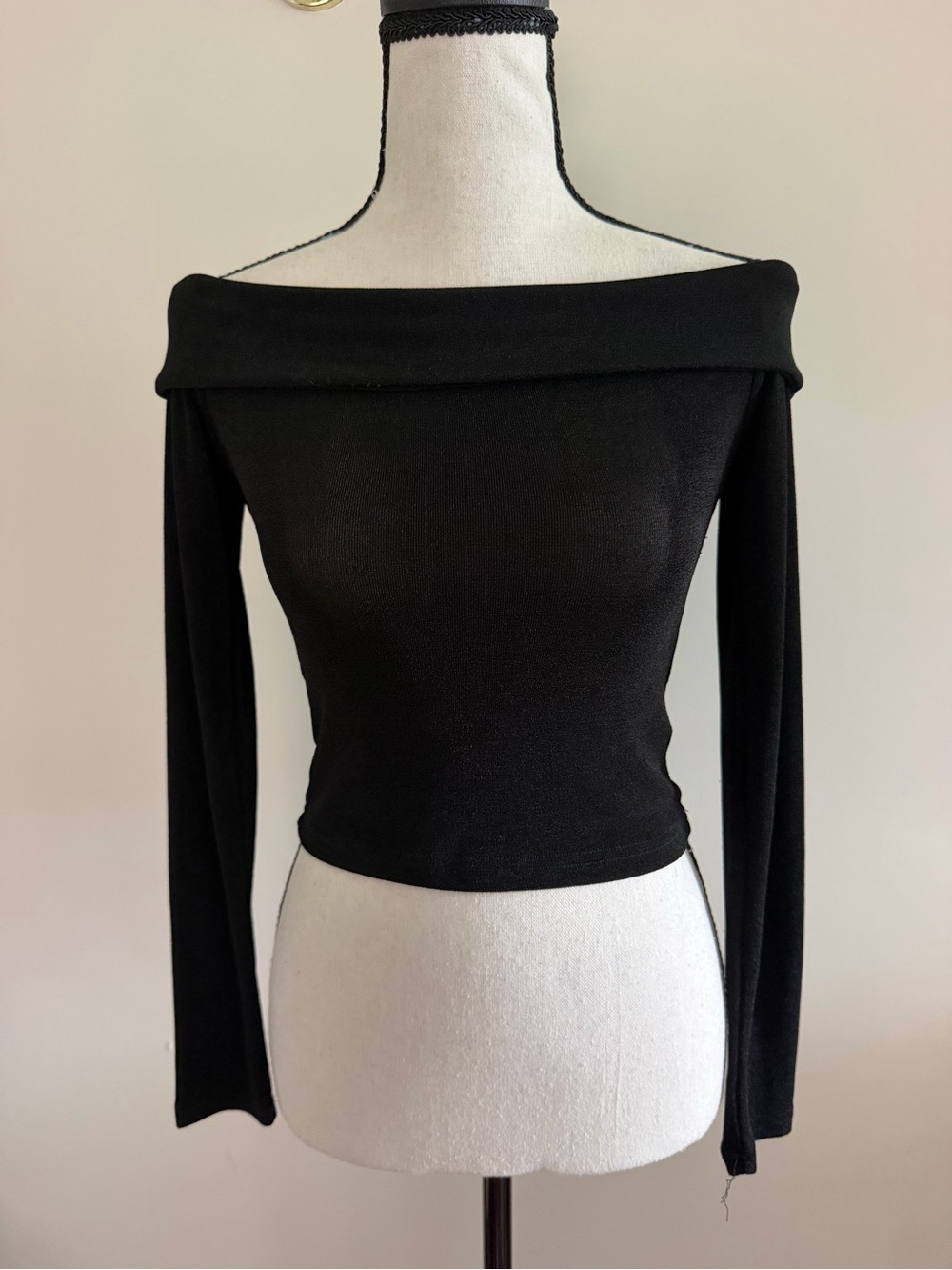 Edikted Black Off-Shoulder Long Sleeve